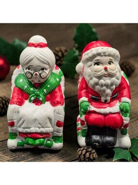 Vintage Ceramic Santa & Mrs. Claus Salt & Pepper Shakers 3.25" Christmas